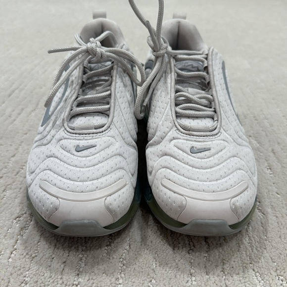 Nike Air Max - Picture 2 of 5